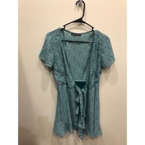 Abercrombie Wrap Dress Women’s S Green Floral Flutter Sleeve Boho Resort Beach